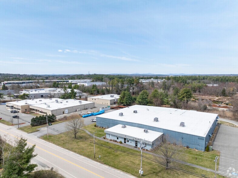 5 Executive Dr, Hudson, NH à louer - Photo du bâtiment - Image 2 de 2