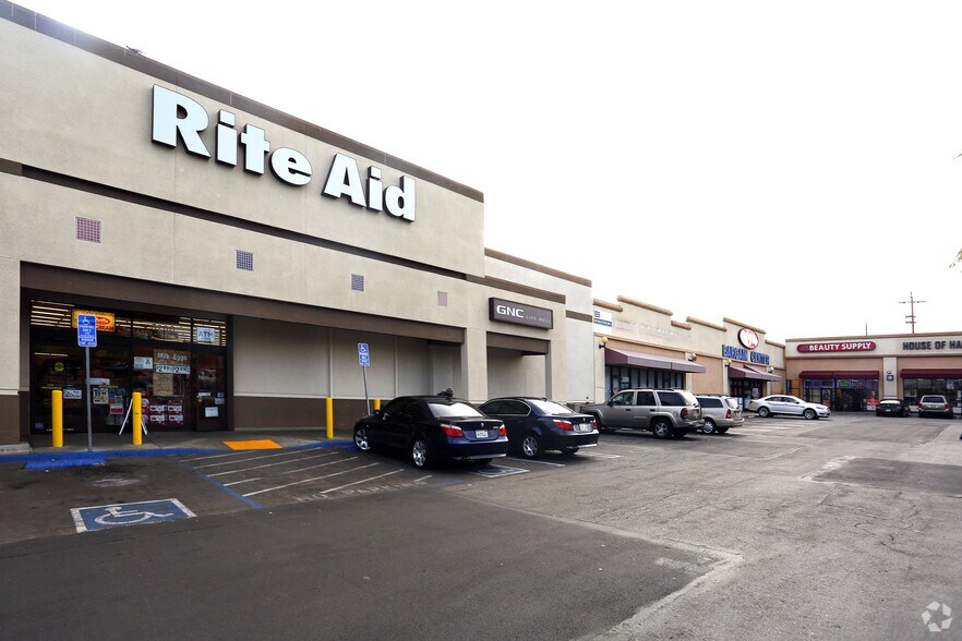 3210-3222 W Slauson Ave, Los Angeles, CA à vendre - Photo du bâtiment - Image 2 de 14