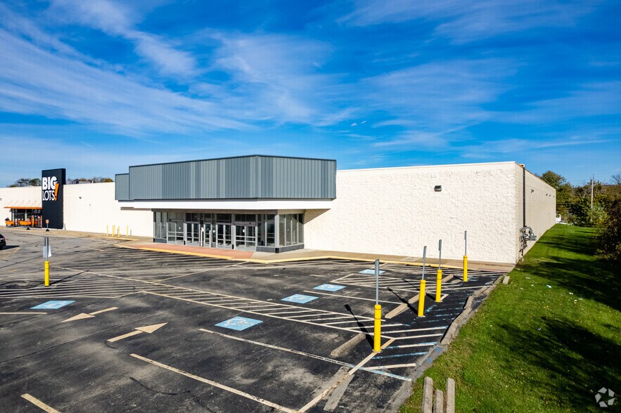 819 Crossroads Plz, Alverton, PA à louer - Photo principale - Image 2 de 2