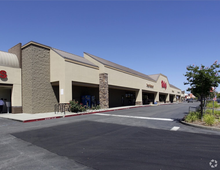 1901-1927 Douglas Blvd, Roseville, CA for lease - Building Photo - Image 3 of 16