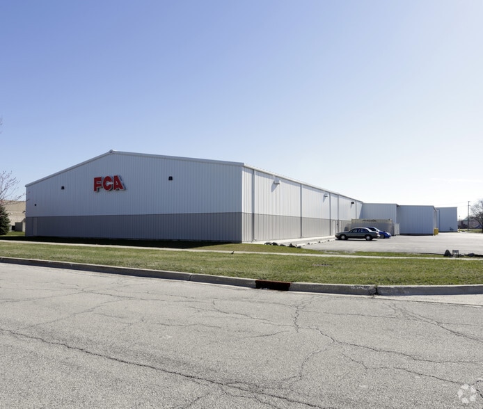 1000 Brook Forest Ave, Shorewood, IL for sale - Building Photo - Image 3 of 4