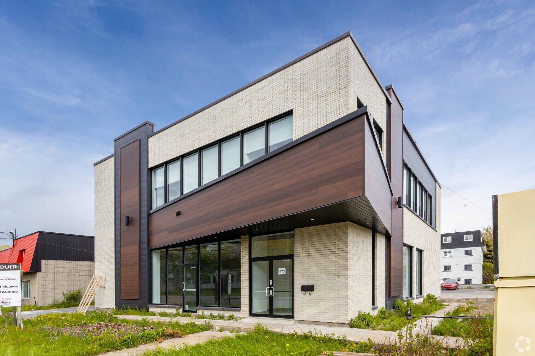 670 Boul Curé-Poirier O, Longueuil, QC à vendre Photo principale- Image 1 de 1