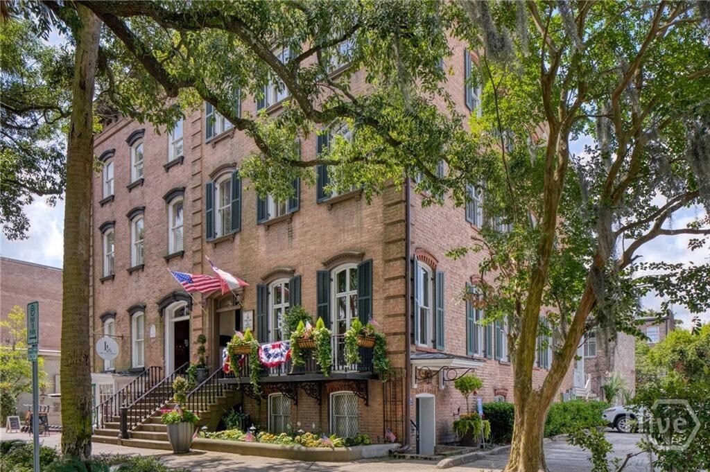 109 W Liberty St, Savannah, GA à vendre Photo du bâtiment- Image 1 de 50
