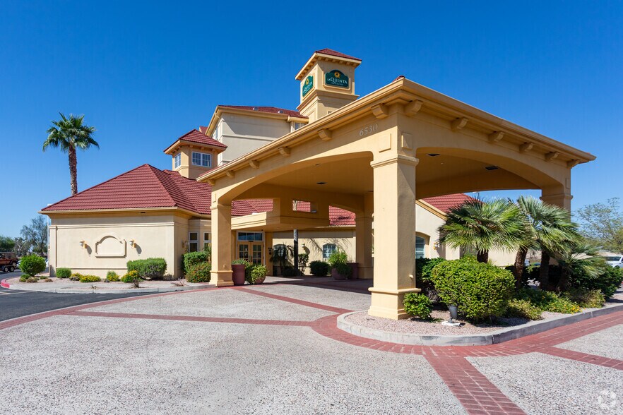 6530 E Superstition Springs Blvd, Mesa, AZ à vendre - Photo du bâtiment - Image 2 de 5