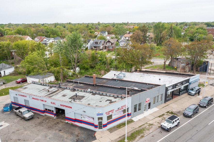 14049-14051 Gratiot Ave, Detroit, MI for sale - Building Photo - Image 2 of 40
