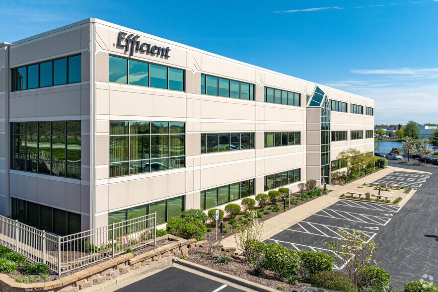 4355 Weaver Pky, Warrenville, IL for lease - Building Photo - Image 2 of 9