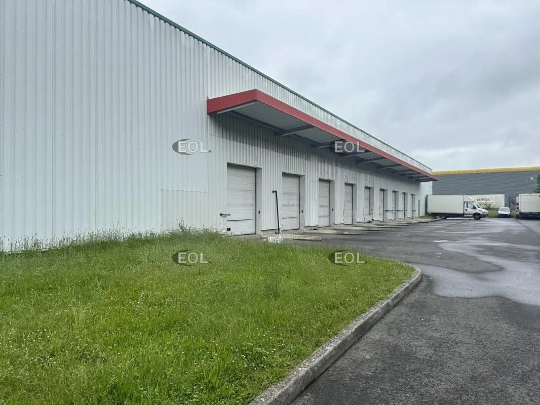 Industrial in Mitry-Mory for lease Building Photo- Image 1 of 5
