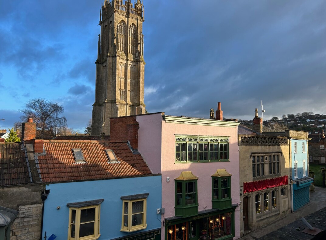 16 High St, Glastonbury à louer Photo principale- Image 1 de 8