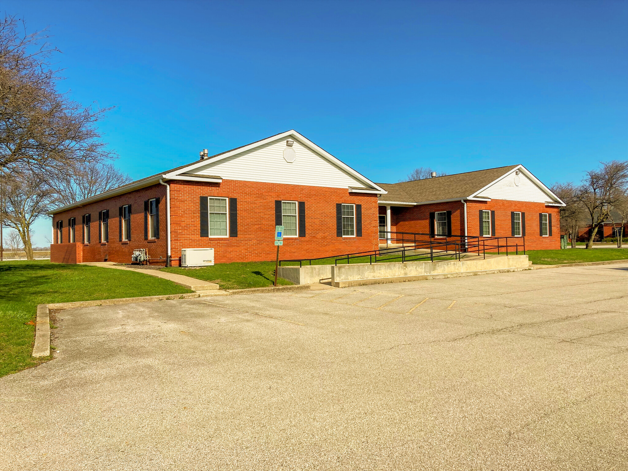 5221 S 6th St, Springfield, IL for lease Building Photo- Image 1 of 2