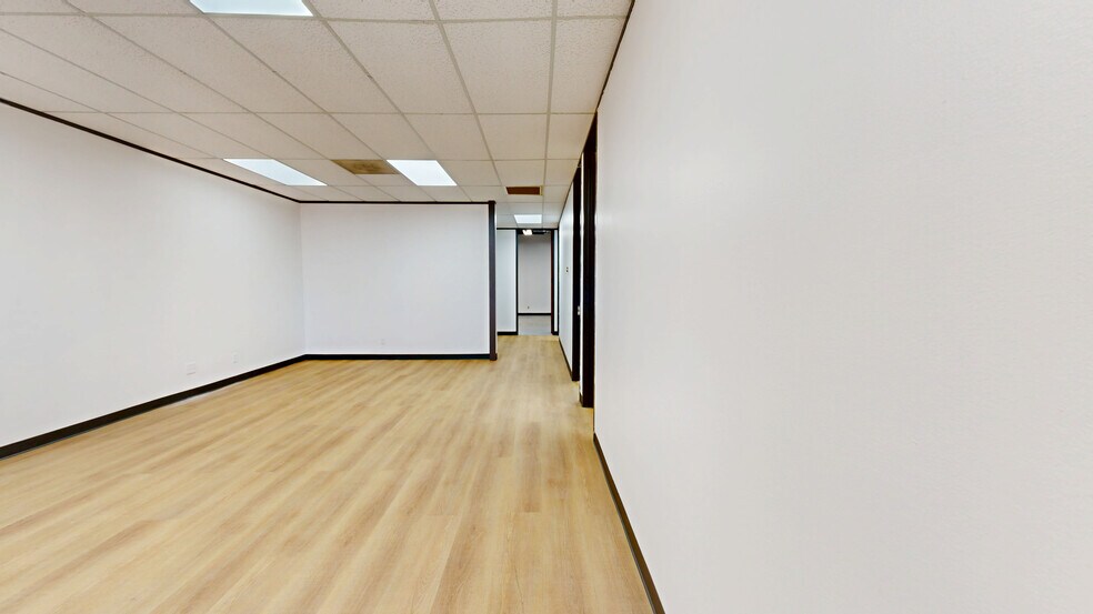 16203 Park Row, Houston, TX à louer - Numérisation 3D de Matterport - Image 2 de 10