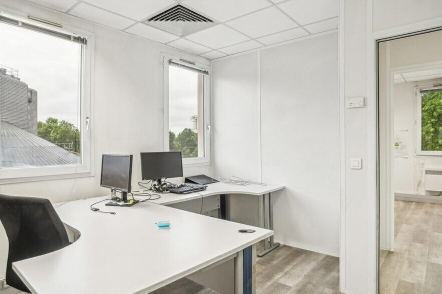 Bureau dans Lyon à louer - Photo intérieure - Image 1 de 6