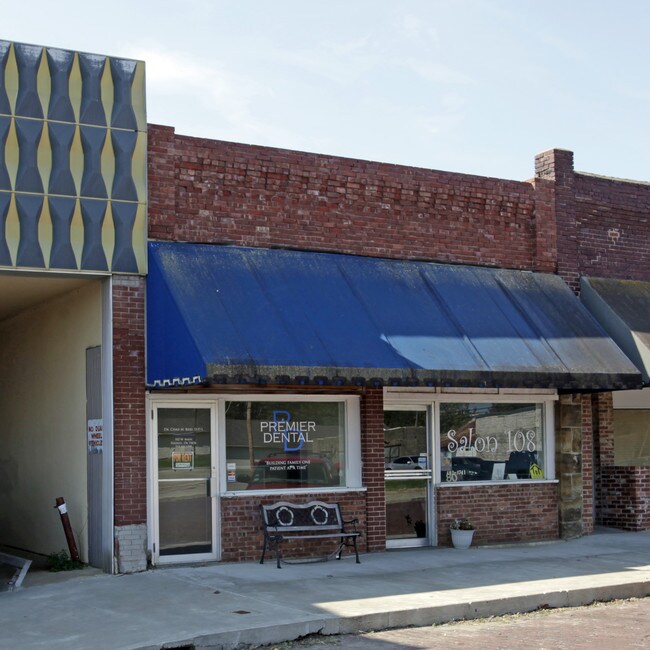 More details for 102-108 W Main St, Haskell, OK - Retail for Sale