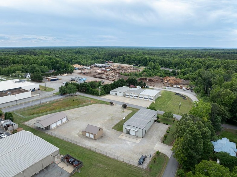 471 Osborne St, Keysville, VA for sale - Building Photo - Image 2 of 28