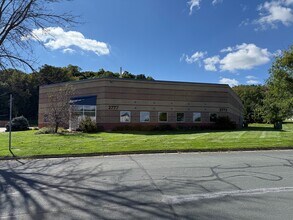 2777 Prairie Dr, River Falls, WI for lease Interior Photo- Image 2 of 33