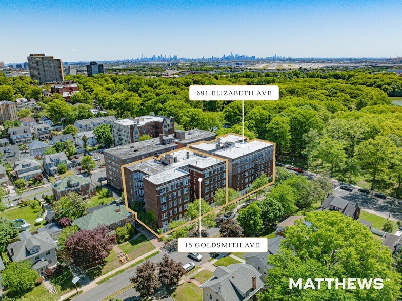 Elizabeth Goldsmith portefeuille de 2 propriétés à vendre sur LoopNet.ca - Photo du bâtiment - Image 3 de 3
