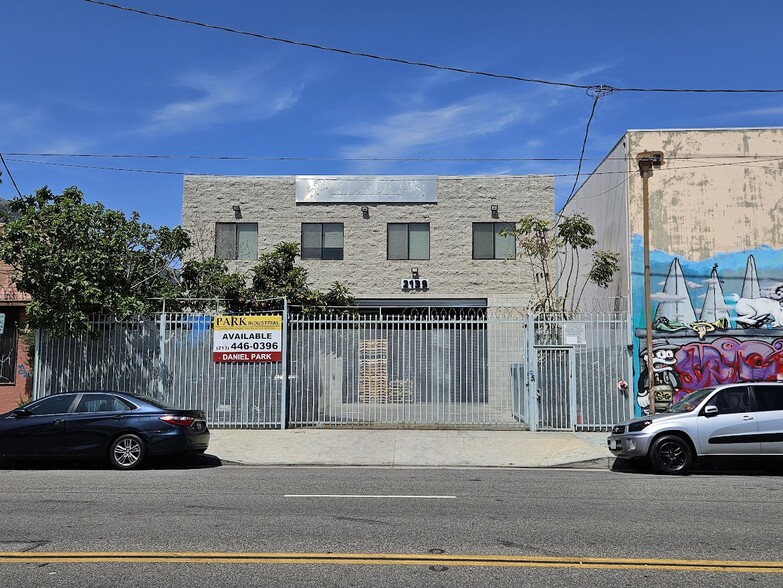 2139 S Los Angeles St, Los Angeles, CA for lease - Building Photo - Image 1 of 11