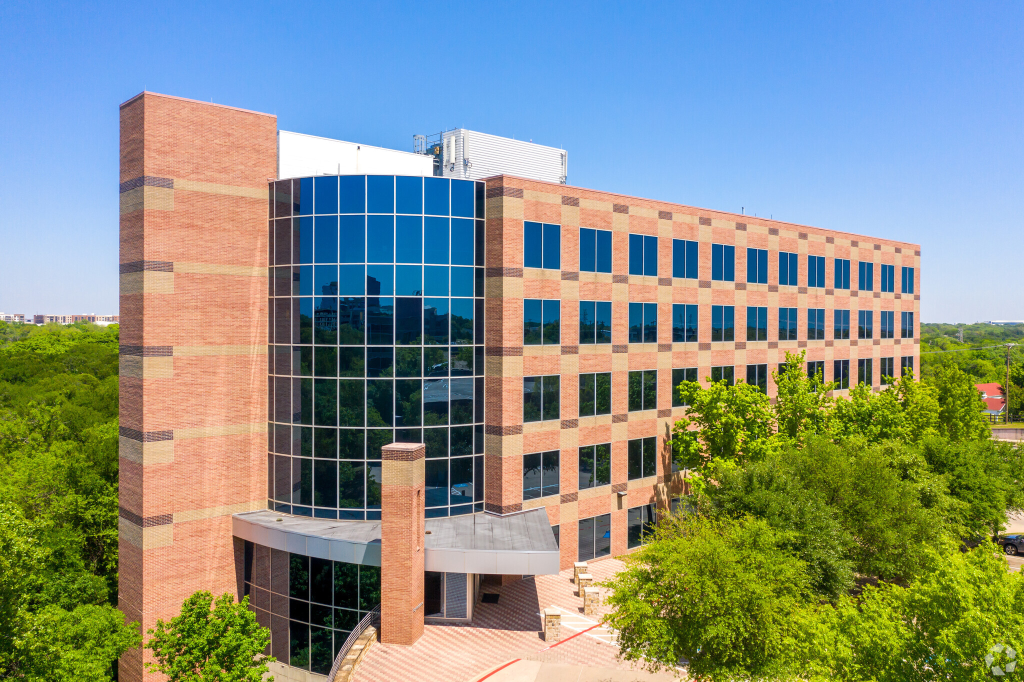 2505 N Plano Rd, Richardson, TX for lease Building Photo- Image 1 of 11