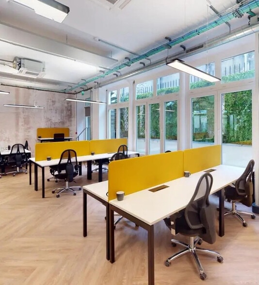 11 Rue Des Petits Hôtels, Paris à louer - Photo intérieure - Image 3 de 19