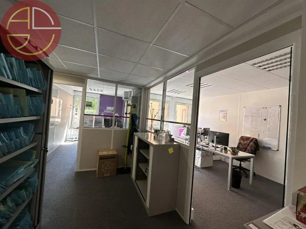 Office in Toulouse for lease Interior Photo- Image 1 of 9
