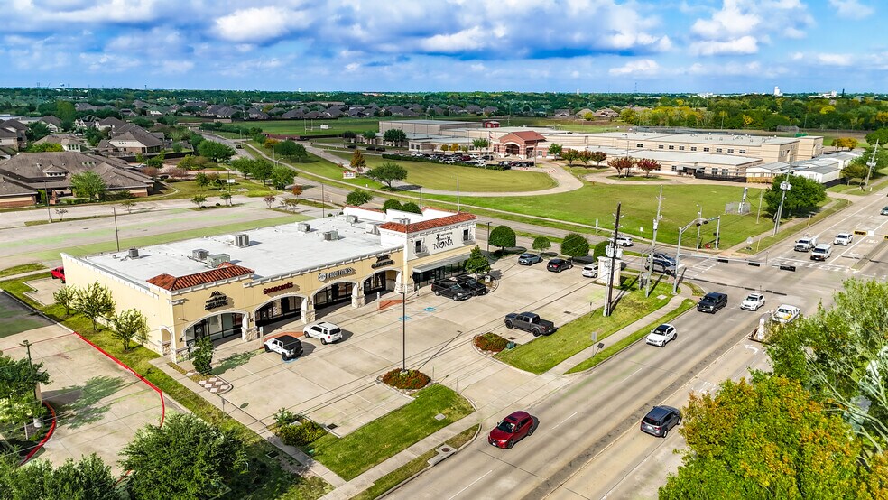 2206 Katy Flewellen Rd, Katy, TX à louer - Photo du bâtiment - Image 3 de 26