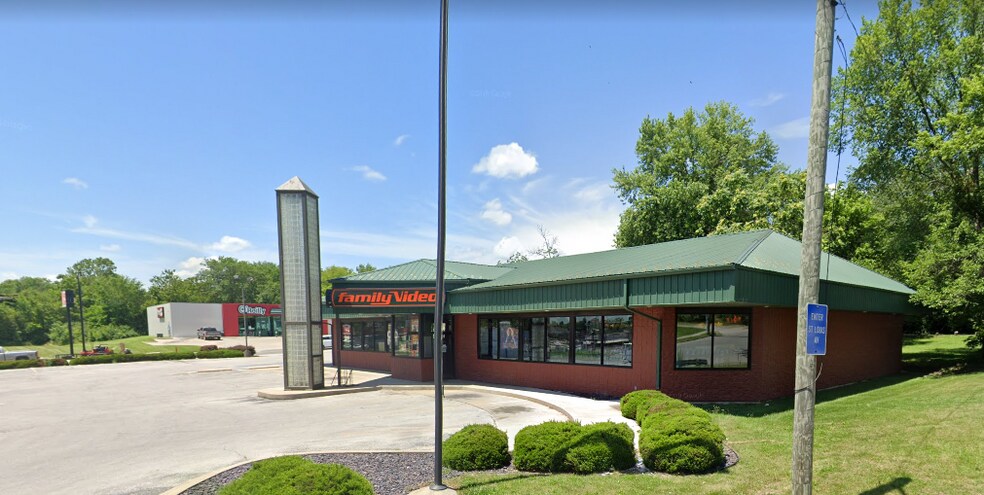 303 Saint Louis Ave, Fulton, MO à louer - Photo du bâtiment - Image 2 de 6