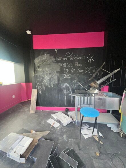 3121 E Monument St, Baltimore, MD à vendre - Photo du bâtiment - Image 3 de 18