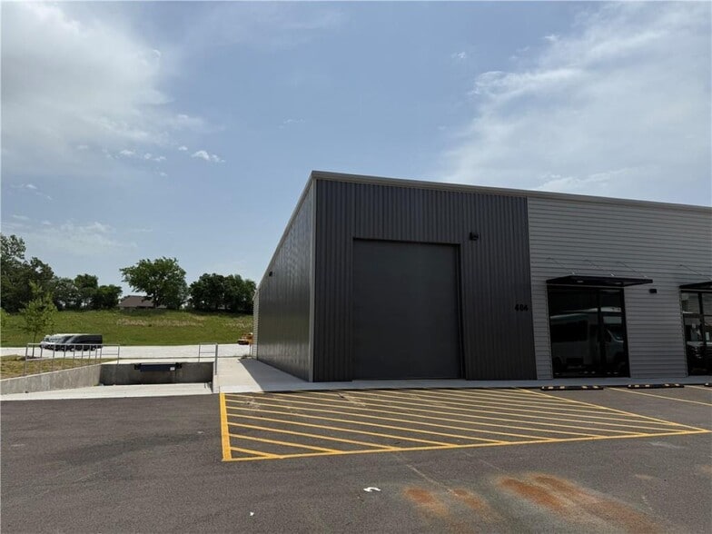 164 Grading Ln, Cave Springs, AR for lease - Building Photo - Image 3 of 10