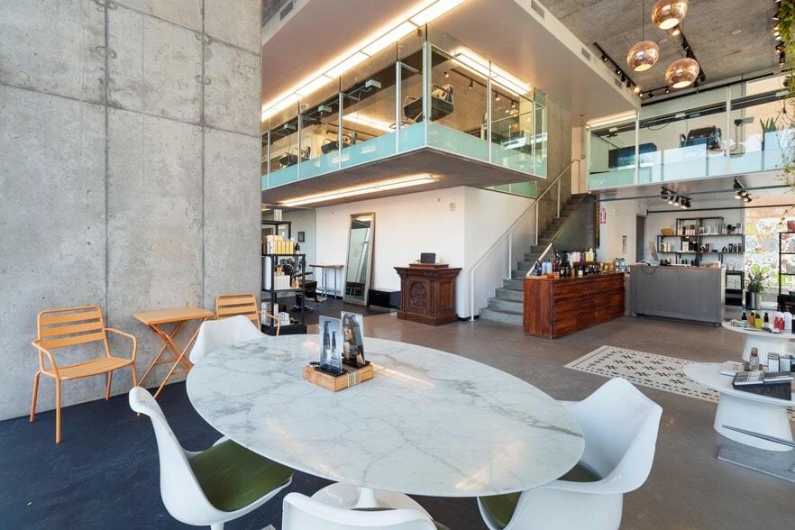 201 E Washington St, Iowa City, IA for sale - Building Photo - Image 3 of 14