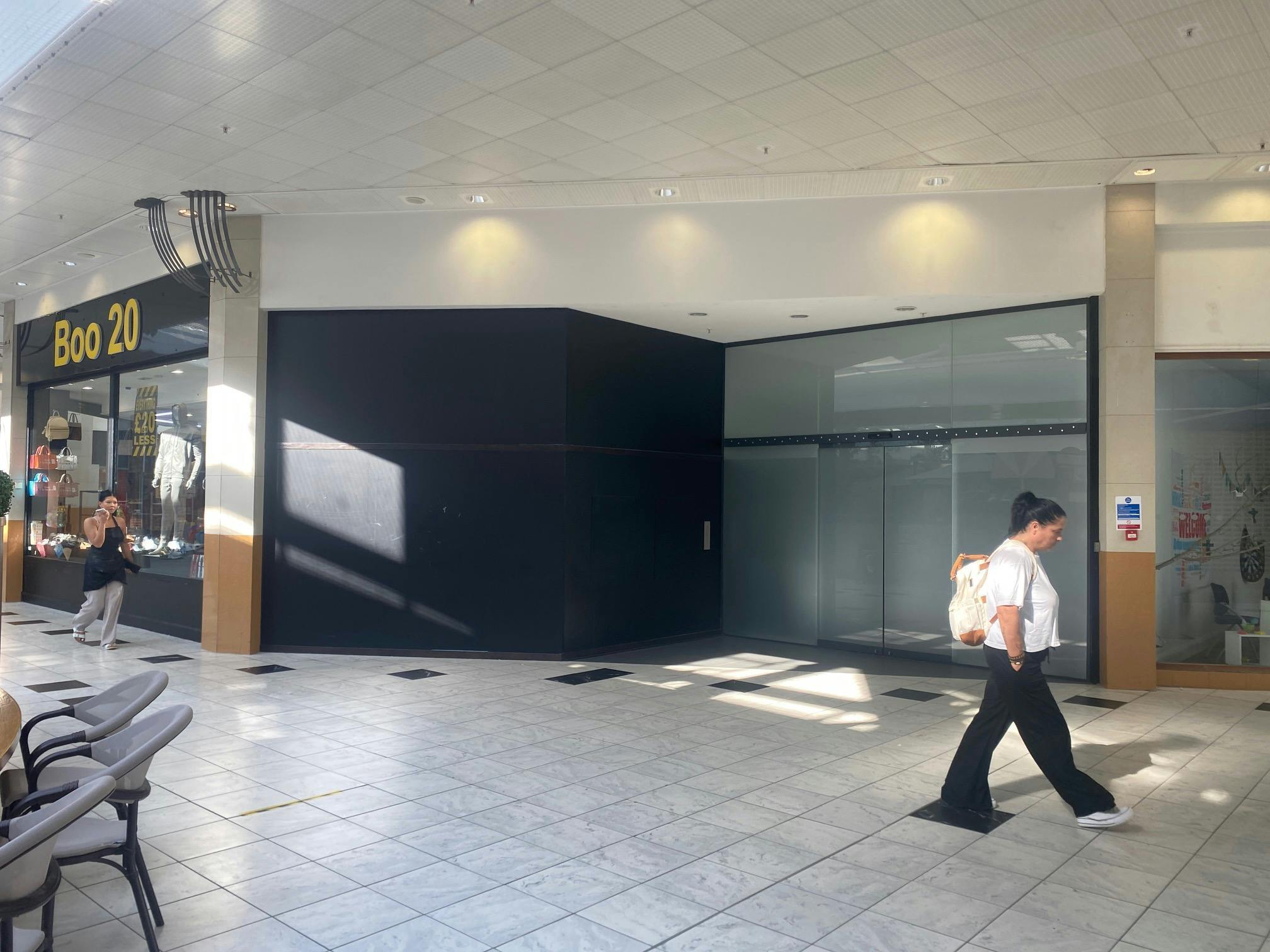 Queensway, East Kilbride for lease Primary Photo- Image 1 of 4