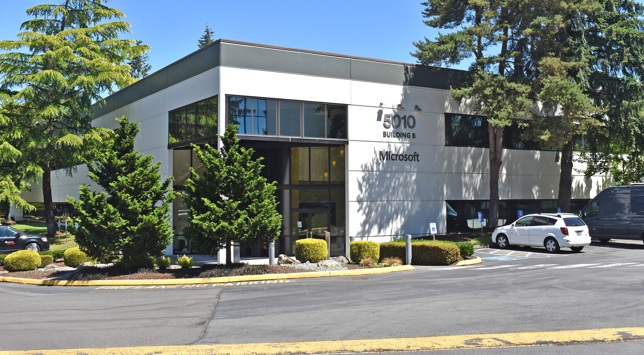 5010 148th Ave NE, Redmond, WA for lease Building Photo- Image 1 of 4