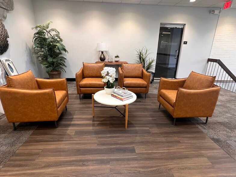 160 Summit Ave, Montvale, NJ à louer - Photo intérieure - Image 2 de 5