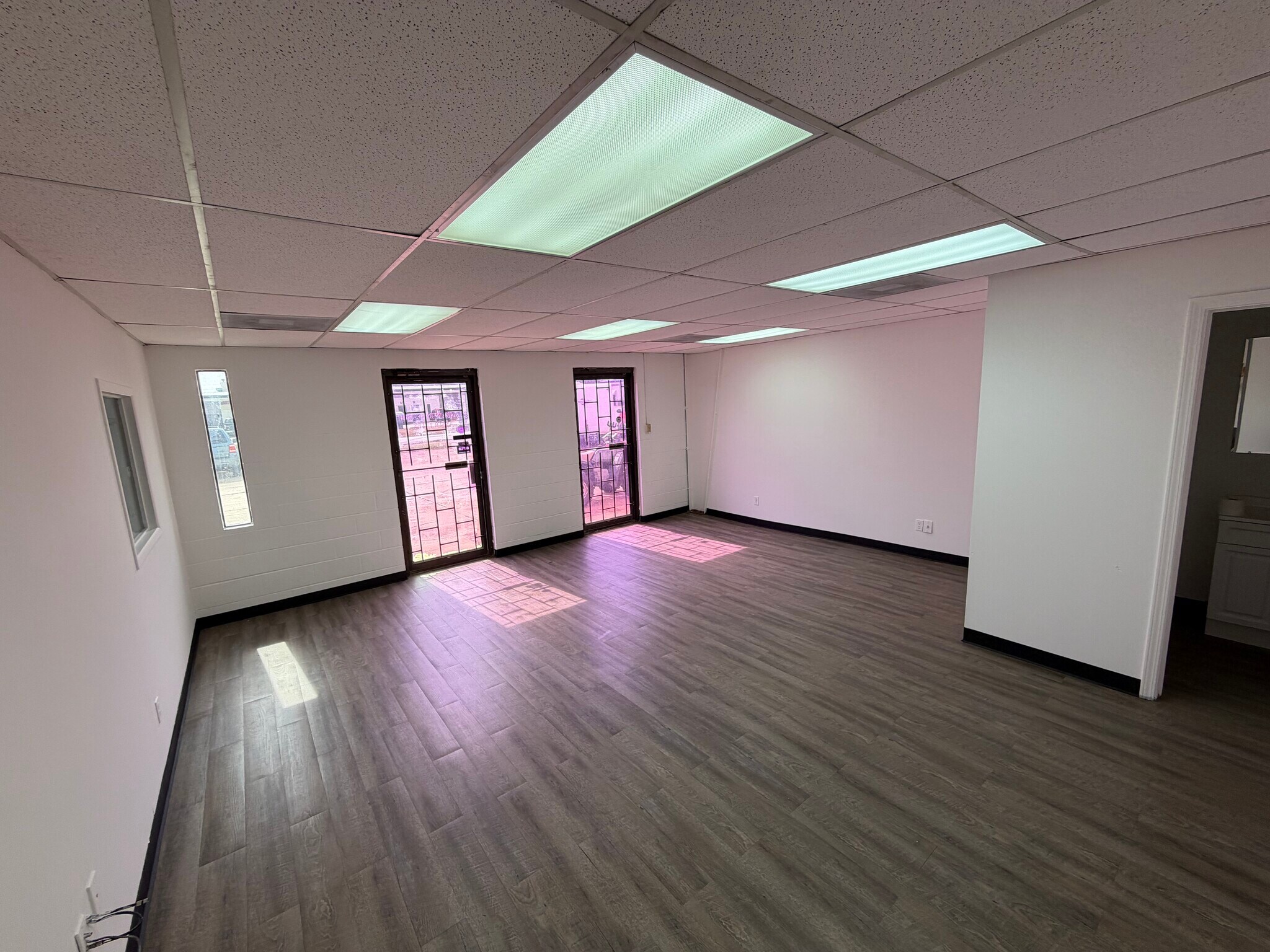 11303-11311 Jones Rd W, Houston, TX for lease Interior Photo- Image 1 of 3
