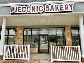 15 Dardess Dr, Chatham, NY à louer Photo du bâtiment- Image 1 de 17