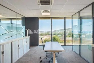 147 Avenue Du Jujubier, La Ciotat à louer Photo intérieure- Image 1 de 8