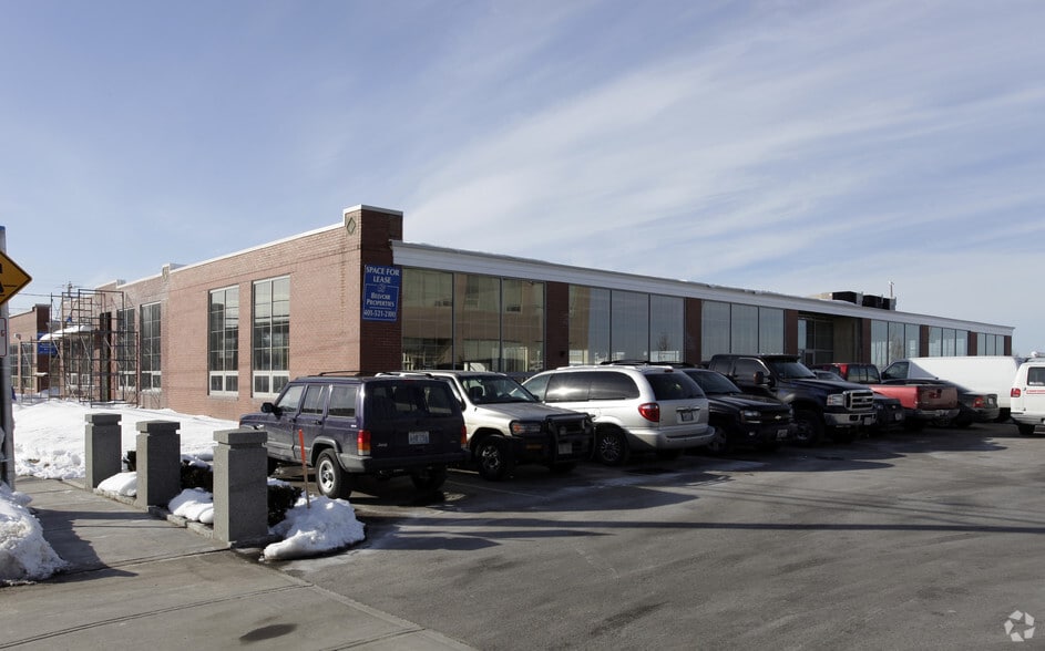 63 Baker St, Providence, RI for lease - Building Photo - Image 2 of 3