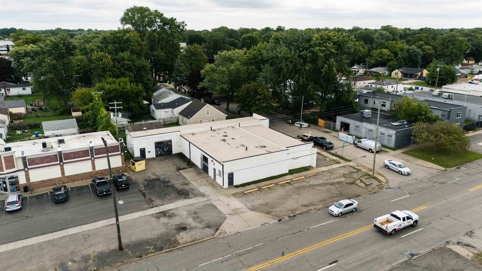 22804-22806 Dequindre Rd, Warren, MI à vendre - Photo du bâtiment - Image 2 de 2