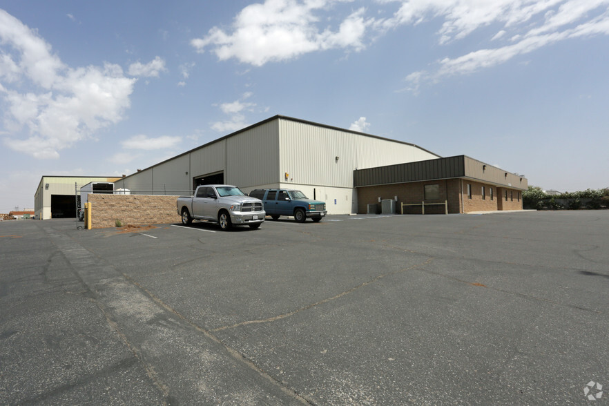 17079 Muskrat Ave, Adelanto, CA for sale - Building Photo - Image 1 of 1