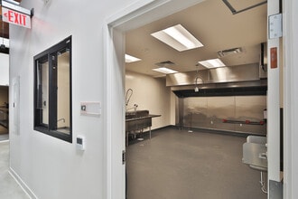 3716 Eagle Rock Blvd, Los Angeles, CA for lease Interior Photo- Image 2 of 3