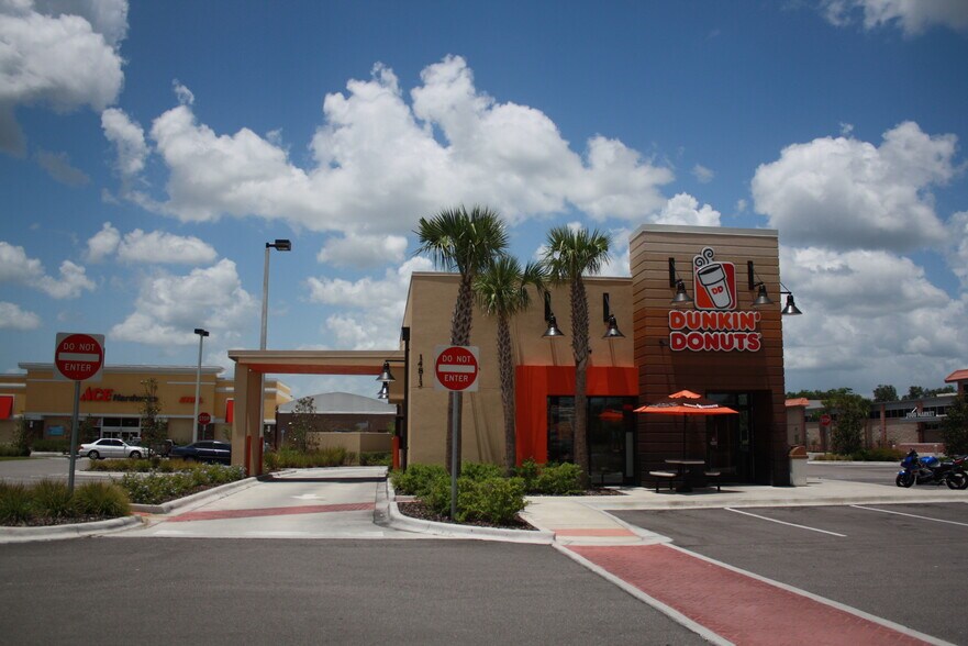 14807 E Colonial Dr, Orlando, FL à louer - Photo du bâtiment - Image 3 de 5