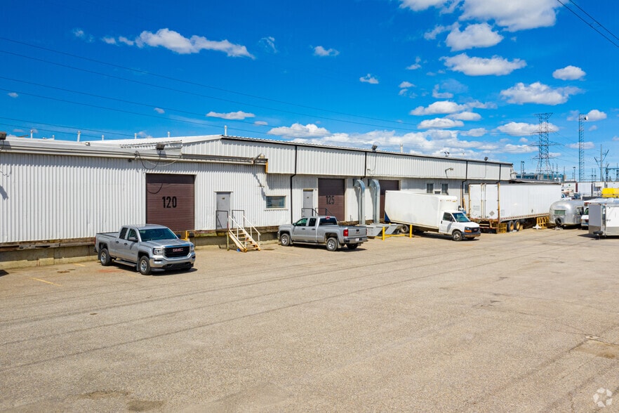 1212 34th Ave SE, Calgary, AB for lease - Building Photo - Image 1 of 19