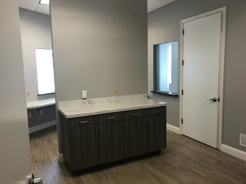 4100 Fairway Dr, Carrollton, TX à louer - Photo intérieure - Image 2 de 7