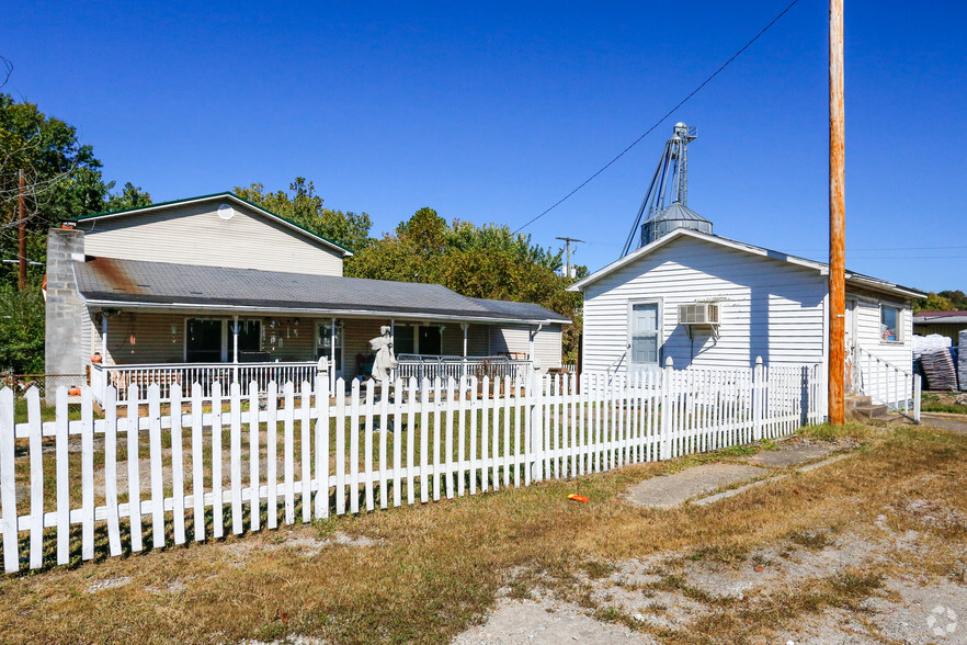 1607 W Main St, Milton, WV à vendre - Photo principale - Image 1 de 1