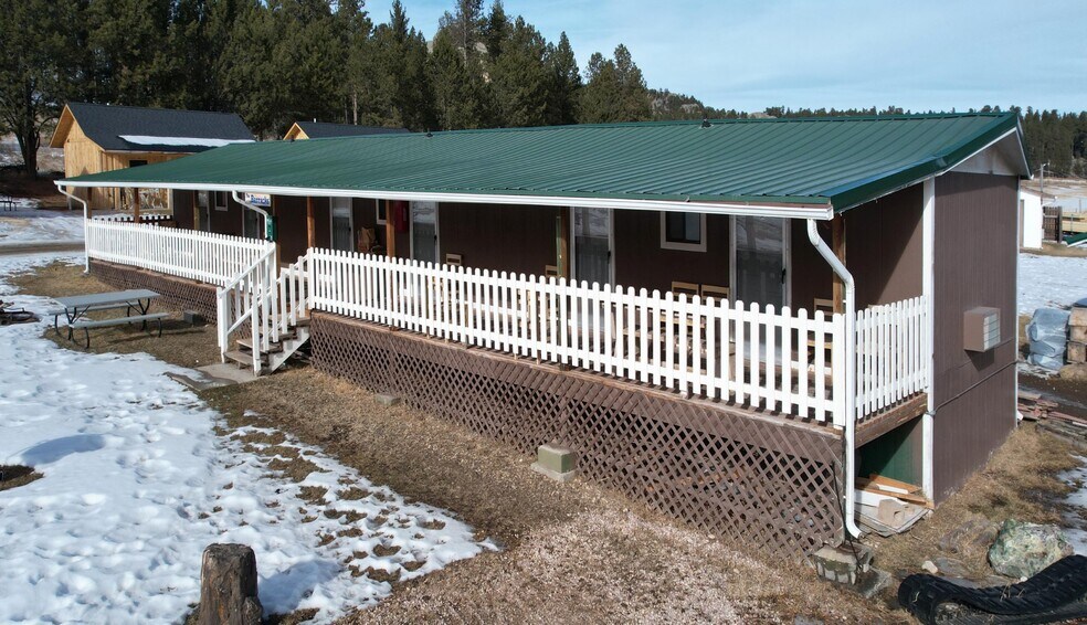12598 Highway 16a, Custer, SD à vendre - Photo principale - Image 1 de 49