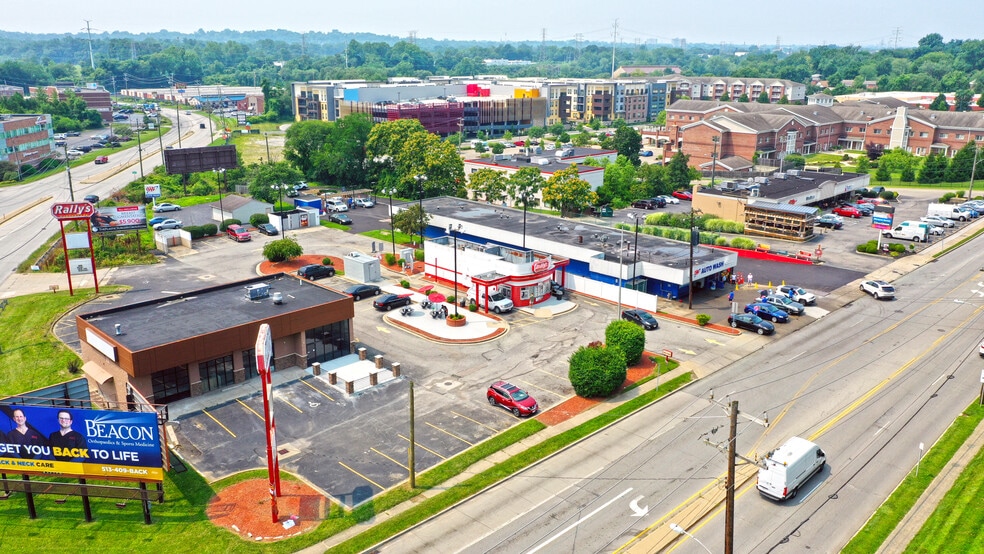 5225 Madison Rd, Cincinnati, OH for lease - Building Photo - Image 2 of 5