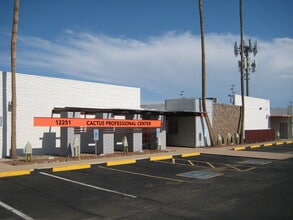 12251 N 32nd St, Phoenix, AZ for lease Building Photo- Image 1 of 1