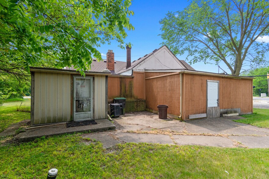 21090 Goddard Rd, Taylor, MI à vendre - Photo du bâtiment - Image 3 de 20