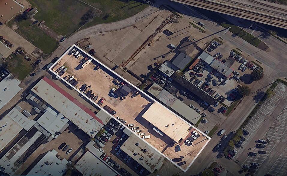 428 S Kirby St, Garland, TX à louer - Photo du bâtiment - Image 1 de 10