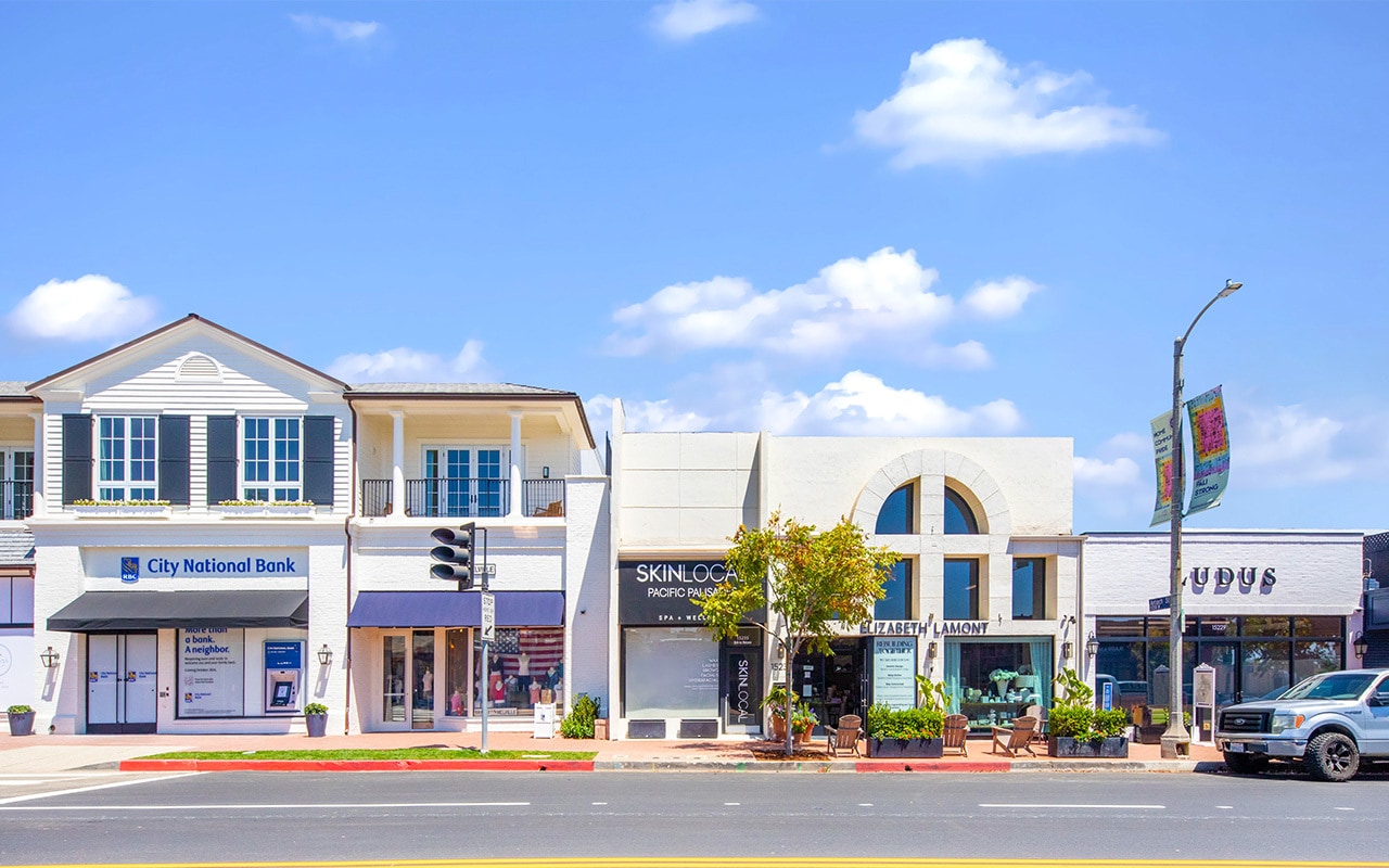15235 W Sunset Blvd, Pacific Palisades, CA for lease Building Photo- Image 1 of 3