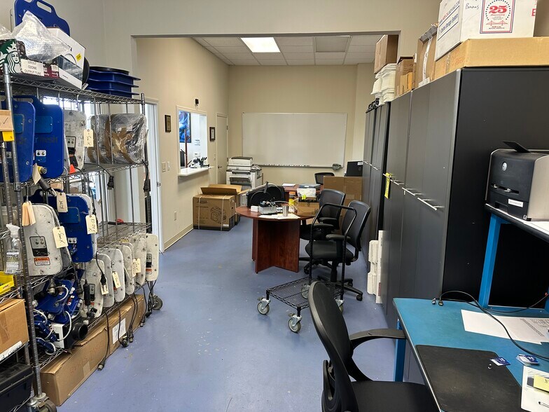 26001-26025 Eden Landing Rd, Hayward, CA à louer - Photo intérieure - Image 3 de 23