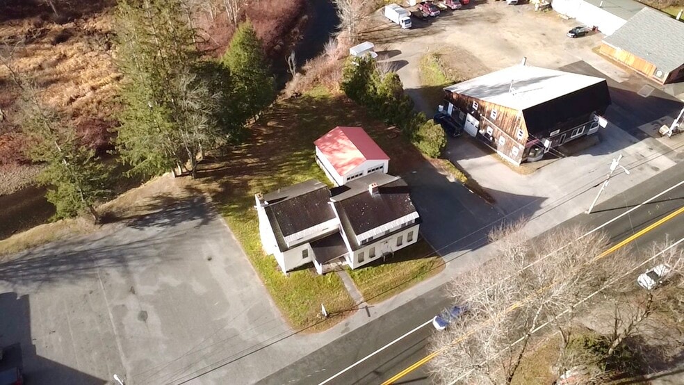 2072 Main st, Londonderry, VT à vendre - Photo principale - Image 1 de 35